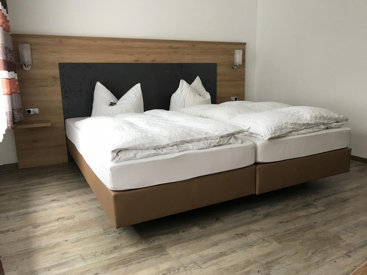 Hotel & Reitsportzentrum Kreuth Heideck Eksteriør billede